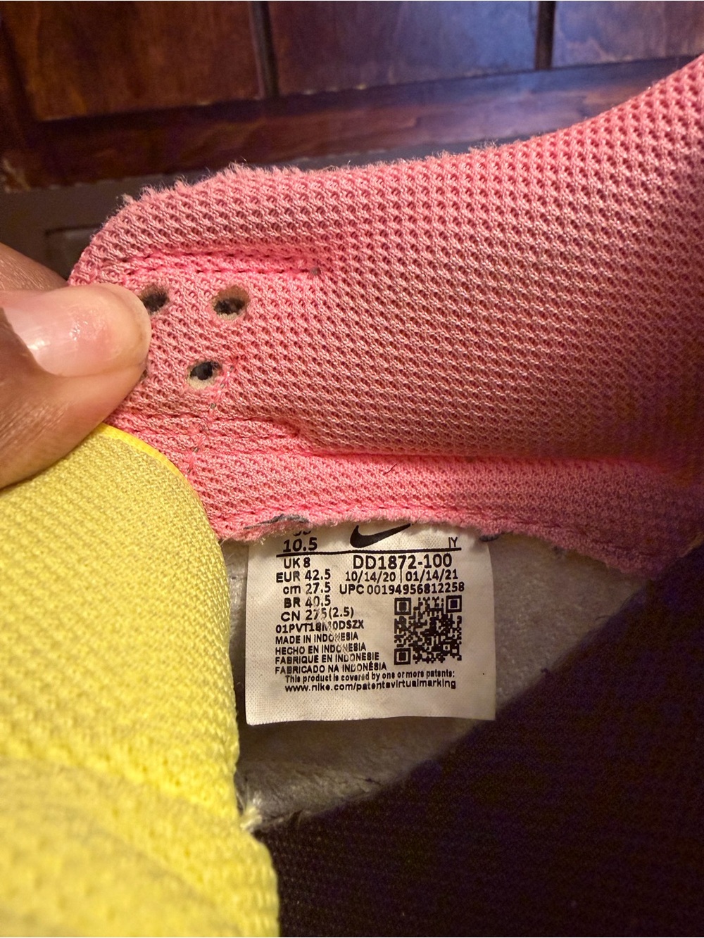 Nike Women White Low-Top Sneakers with Pastel Pink, Purple, Mint & Yellow Accent - Picture 5 of 5